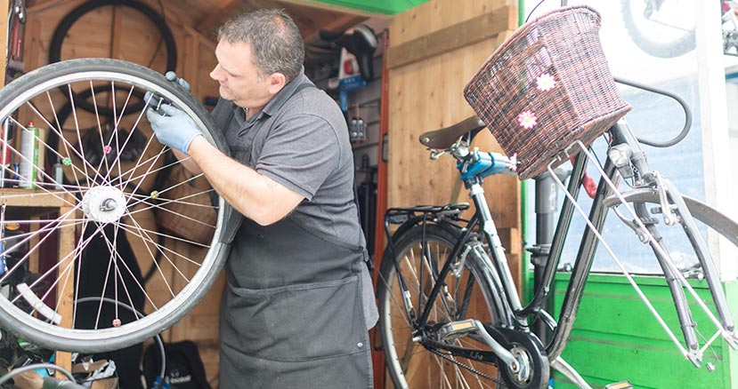bike-station-hut